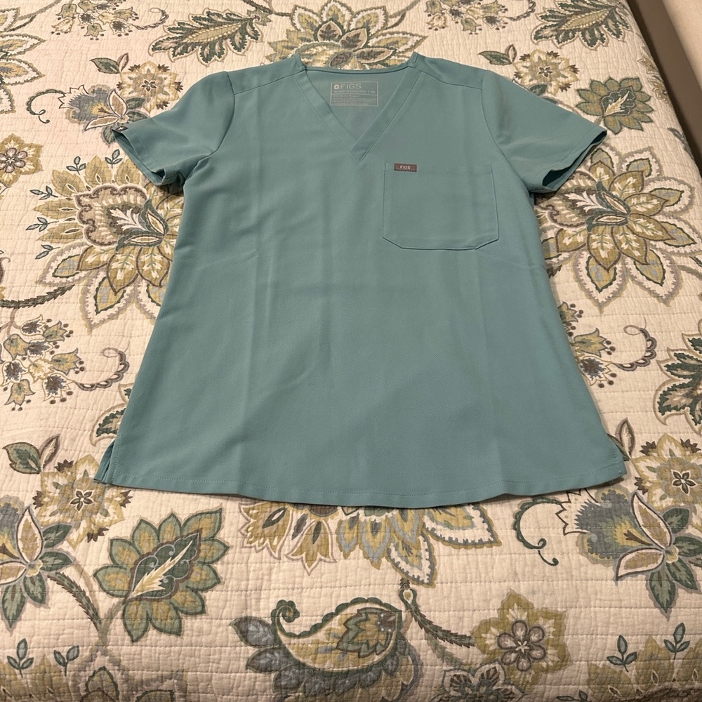 FIGS Women's Teal V-Neck Top